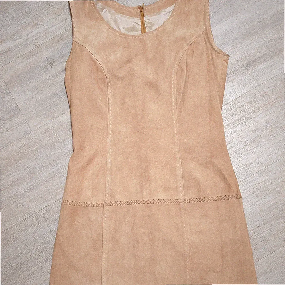 Damen Etuikleid S beige Leder kurz ärmellos Rundhals Reißverschluss RV