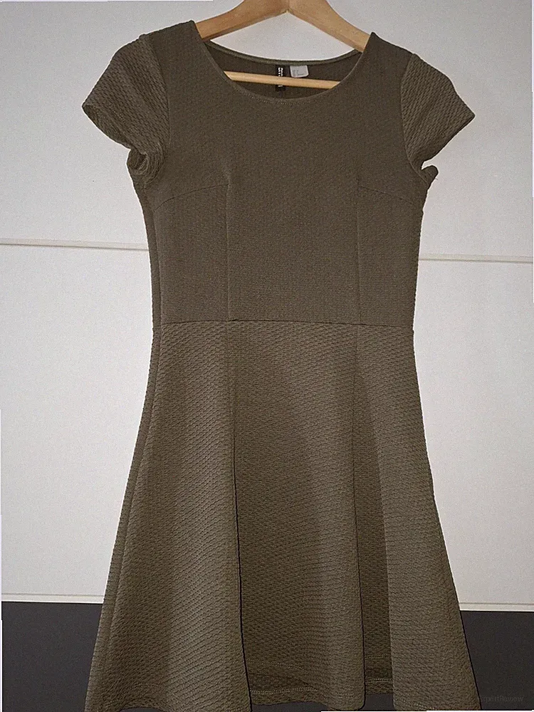 Damen Kleid Gr.34 H&M Camouflage/Armeegrün Top Zustand