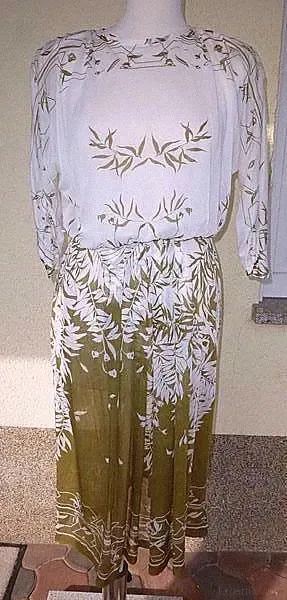 Damen Kleid, Olivgrün weiß, florales Muster, Sommer, 3/4 Arm, Gr. 40