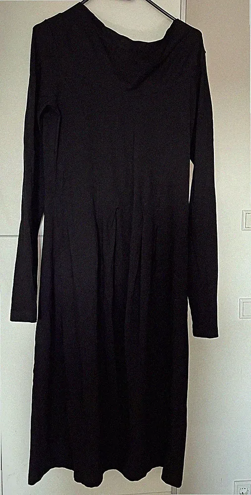 Langärmliges Hochzeitsgastkleid