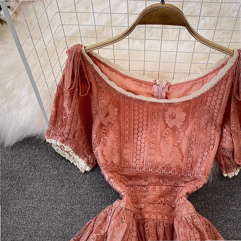Damen Kurzärmlig Blumen Spitze Kleid Midi Swing Fit-und-Flare Abend Party