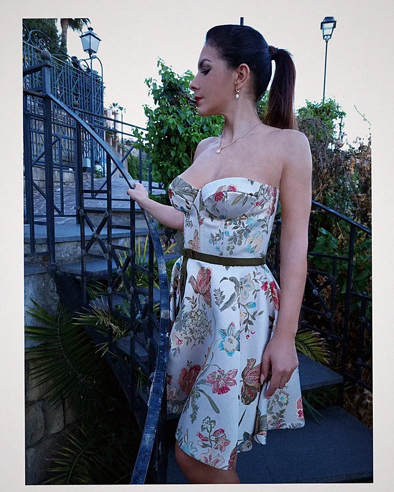Damen kurzes Kleid Blumen Brokat 42 Trauung Hochzeit Brautjungfer Braut