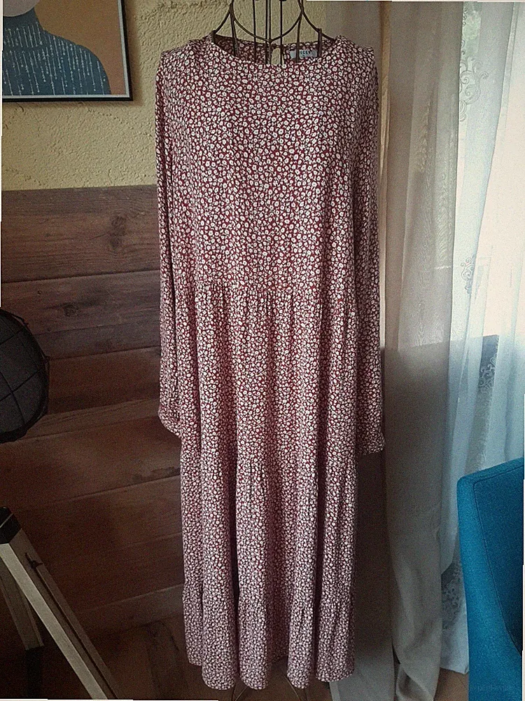Damen Maxikleid,Größe XL,langärmlig,A Linie,Blumenmuster,rot,Pieces,fällt etwas