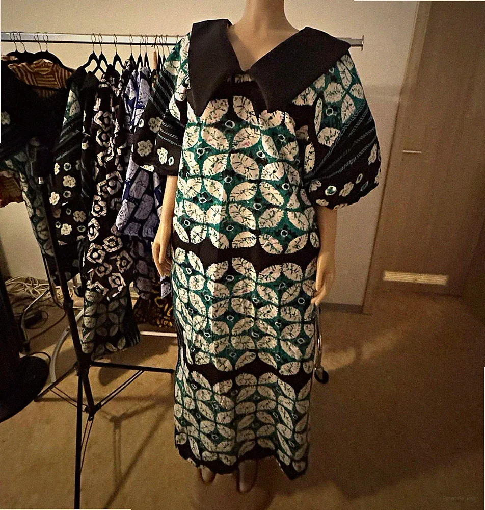 Damen Midi Etuikleid geometrisch mehrfarbig Kurzarm V-Ausschnitt Freizeit L/XL