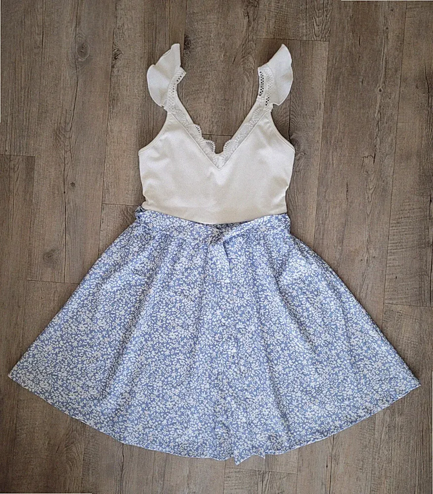 Schmetterlingärmel A-Linien-Kleid