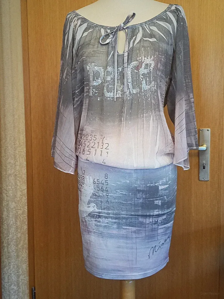Damen Missy Tunika - Kleid M/L 38/40 Schriftzug Peace Strasssteine Grafikmuster
