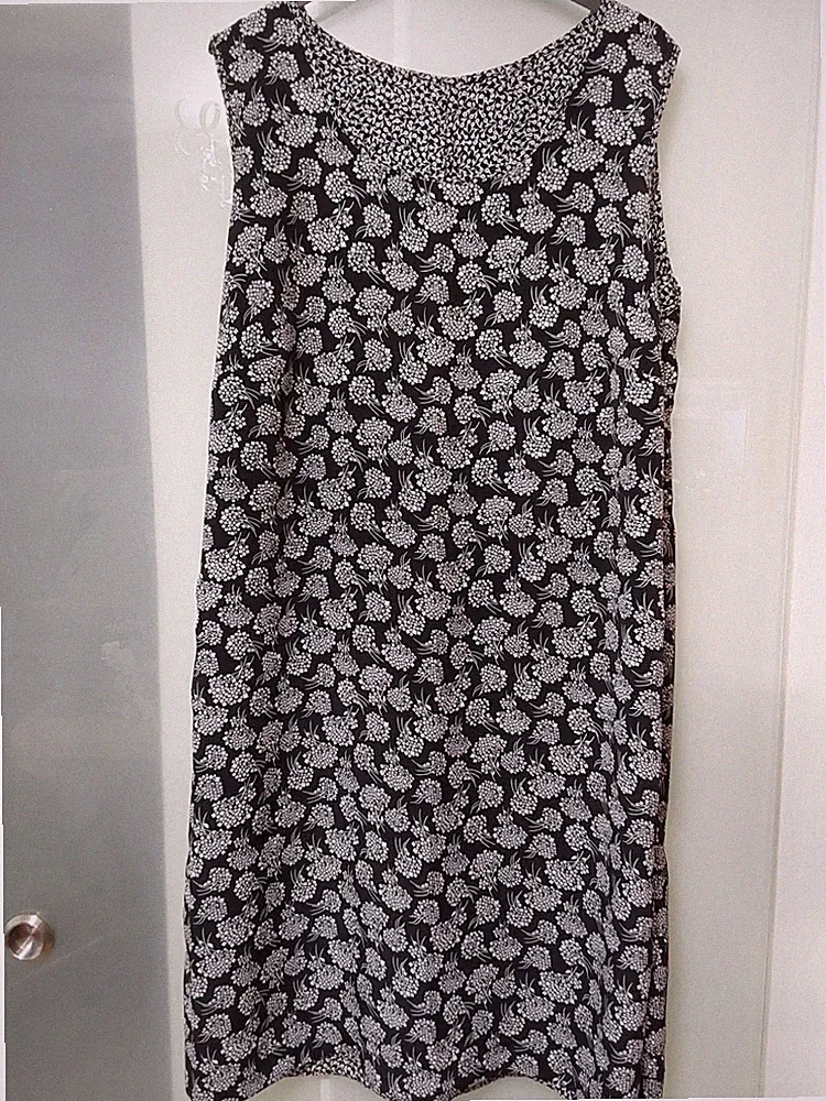 Damen Sommer Wendekleid Ärmellos Rundhals Gr.48 Schwarz Polyester Gebraucht Gut