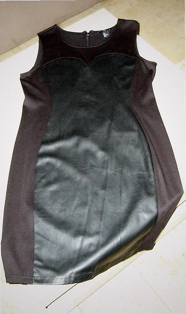 Damen - Stretsch - Kleid von H & M Farbe schwarz ,in Größe : 40 - 42 ( L)