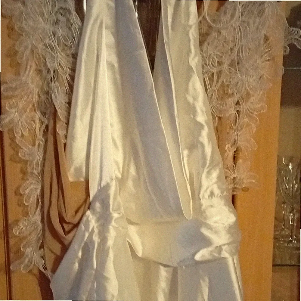 Damen Übergröße Kleid A-Linie Satin Spitze Weiß Größe 5XL