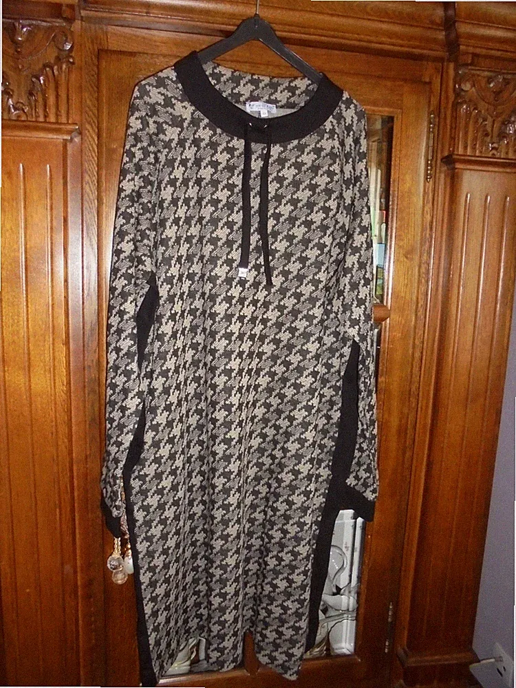 Damenkleid 48 schwarz/taupe JOY OF LIFE