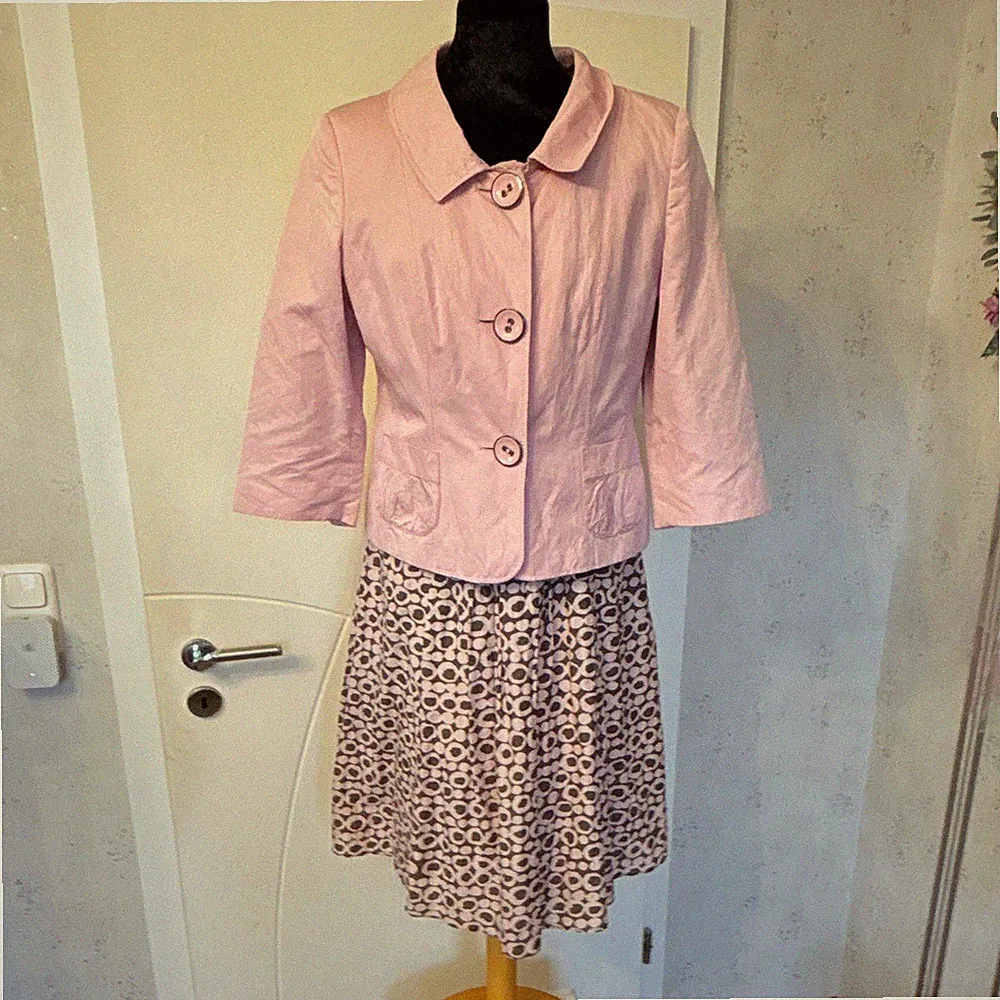 Damenkleid ärmellos V-Ausschnitt A-Linie knielang abstrakt Rosa/Braun Gürtel
