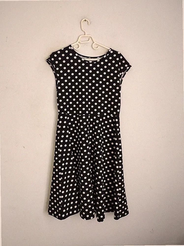 Damenkleid Shein,Gr.(38)Schwarz-Weiß,gepunktet,Ärmellos,TOP wie neu♥