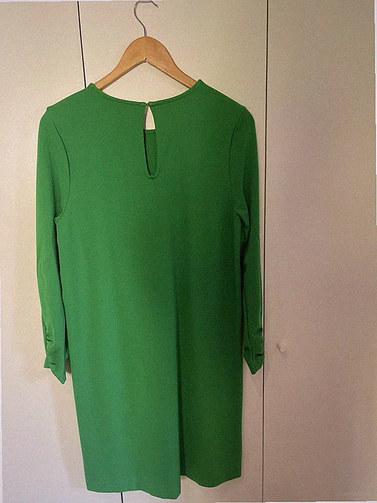 Damenkleid Von Boden ungetragen