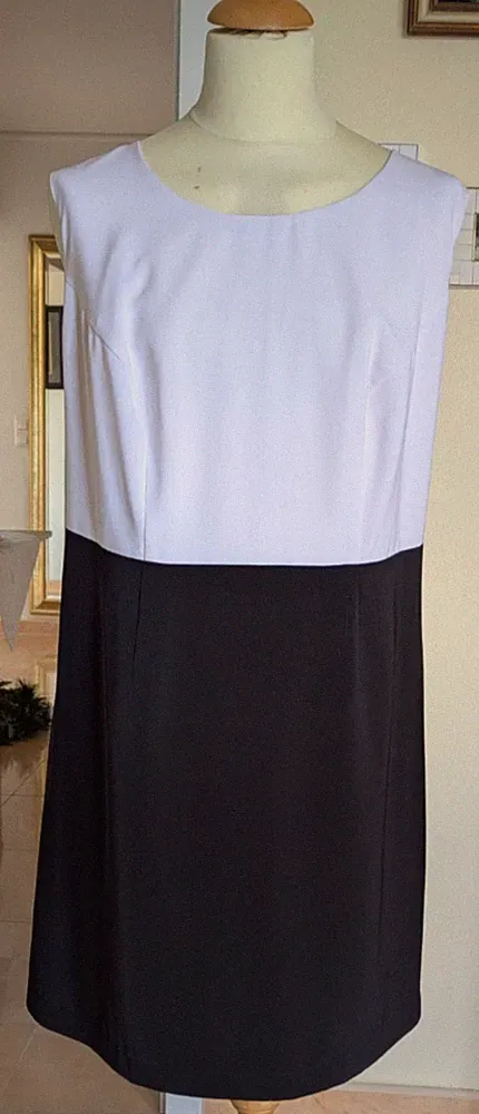 Damenkleid von Glööckler
