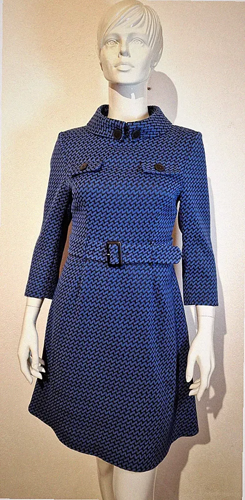 Damsel in a dress tailliertes Kleid in Blau/Schwarz Größe M
