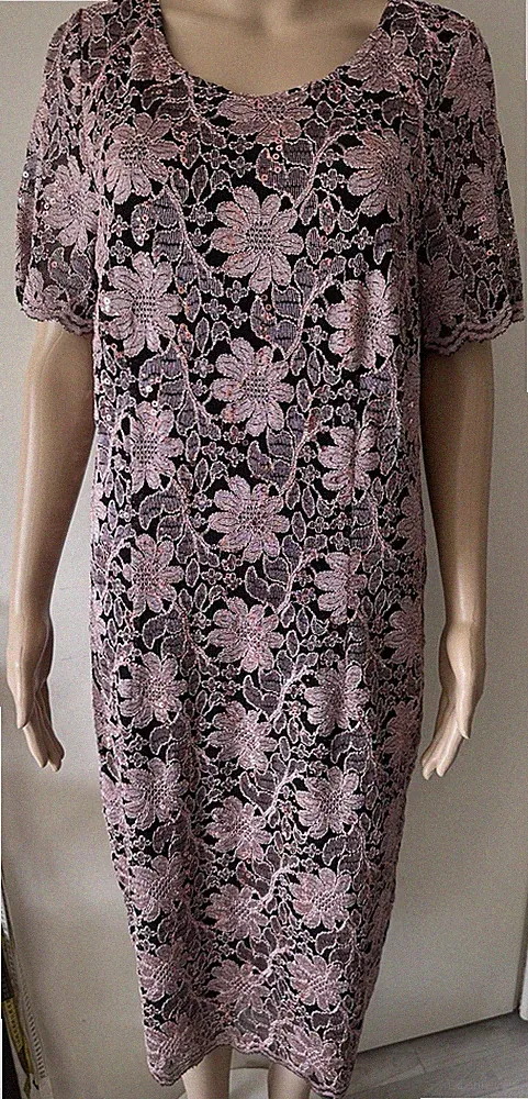 Designer Etui-Kleid *Alfredo Pauly* aus Spitzen mit Pailletten in Rosé-Schwarz