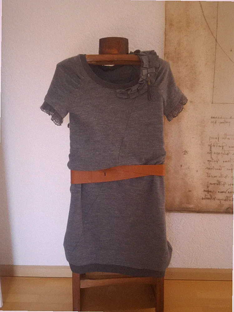 Designer Kleid JJ Garella Strickkleid Etuikleid GR 38 40 M L , Schleife, grau