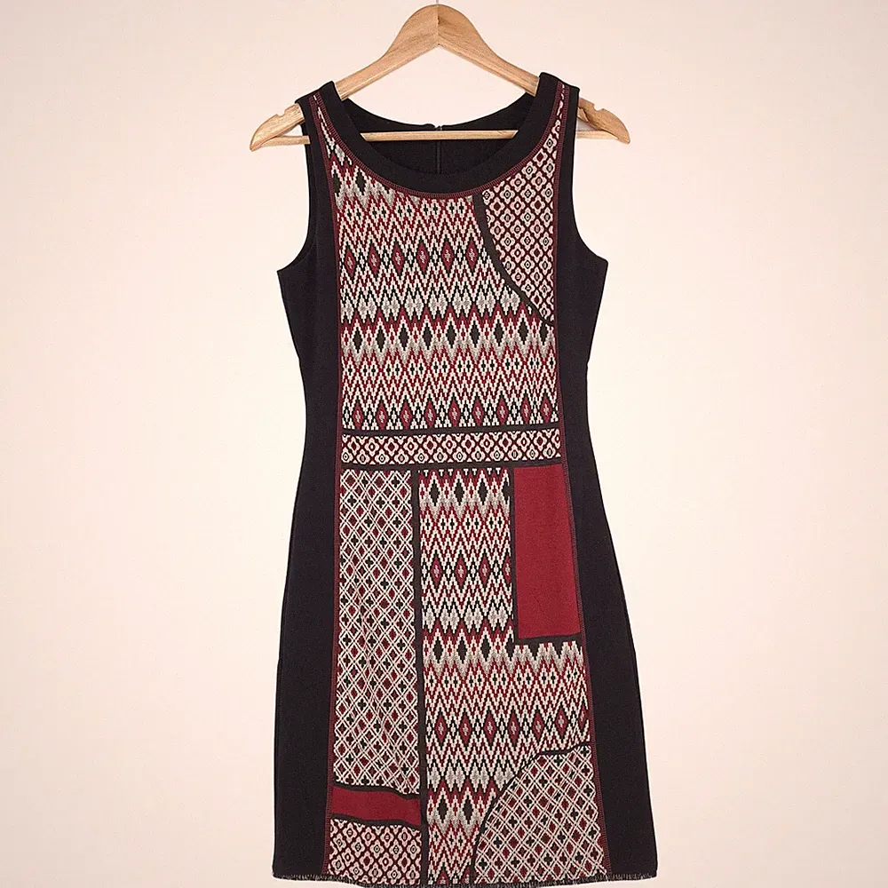 Desigual Etuikleid Schwarz Rot Geometrisch Patchwork Ärmellos Pf4 GRÖSSE XS