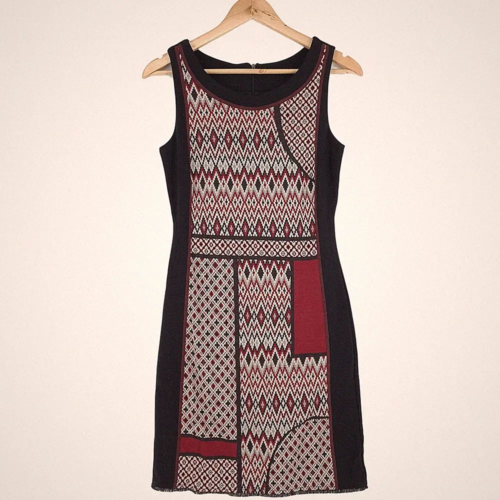 Desigual Etuikleid Schwarz Rot Geometrisch Patchwork Ärmellos RF3 Größe XS