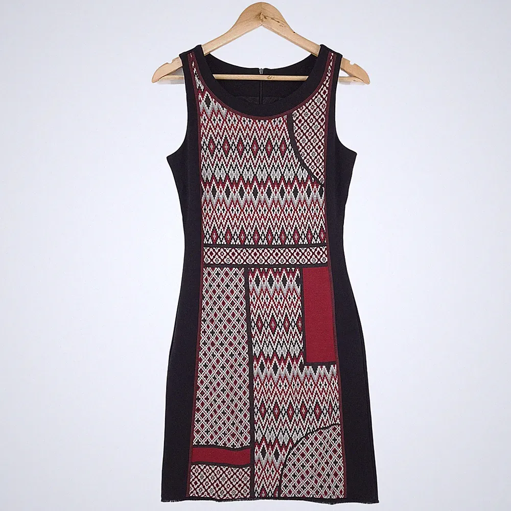 Desigual Etuikleid Schwarz Rot Geometrische Flickwerk Ärmellos Größe