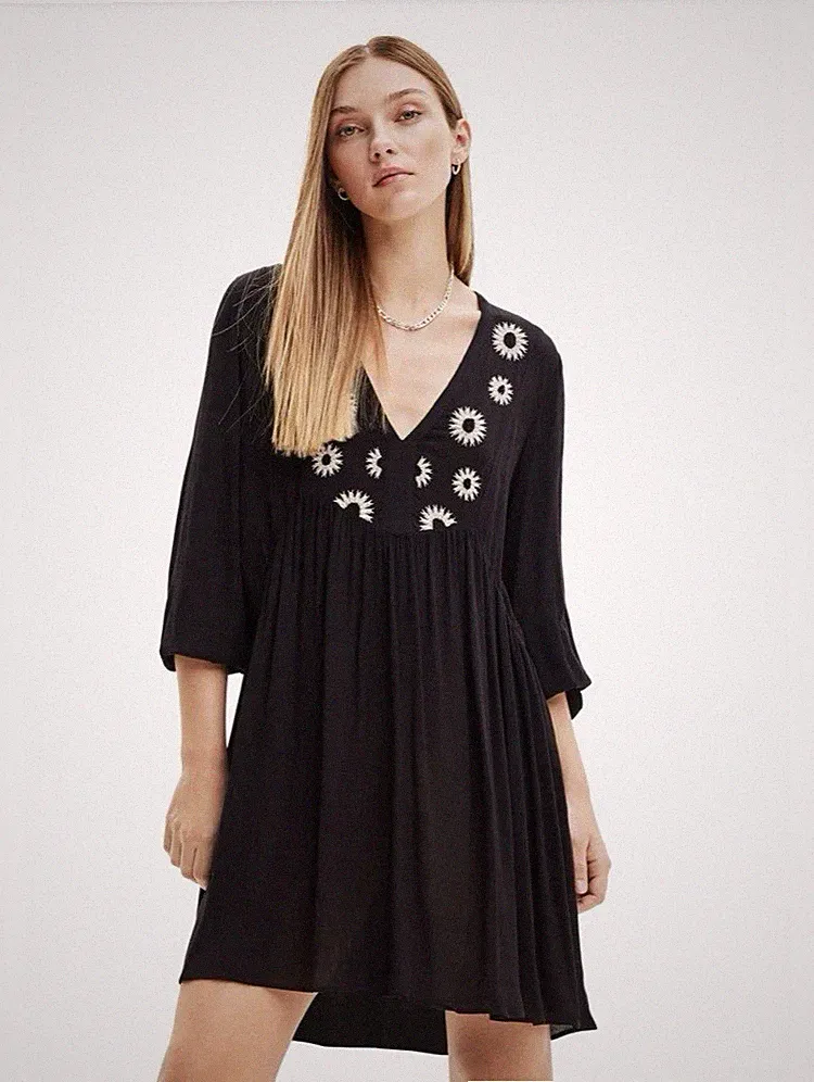 Desigual Seneca Kleid UK 16 XL schwarz bestickt V-Ausschnitt 3/4 Arm Urlaub