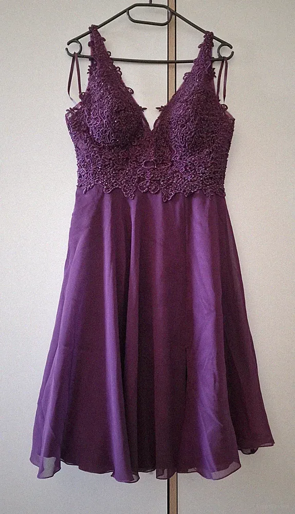Dioa fashion Damenkleid A-Linie kurz lila Spitze V-Ausschnitt Gr. M