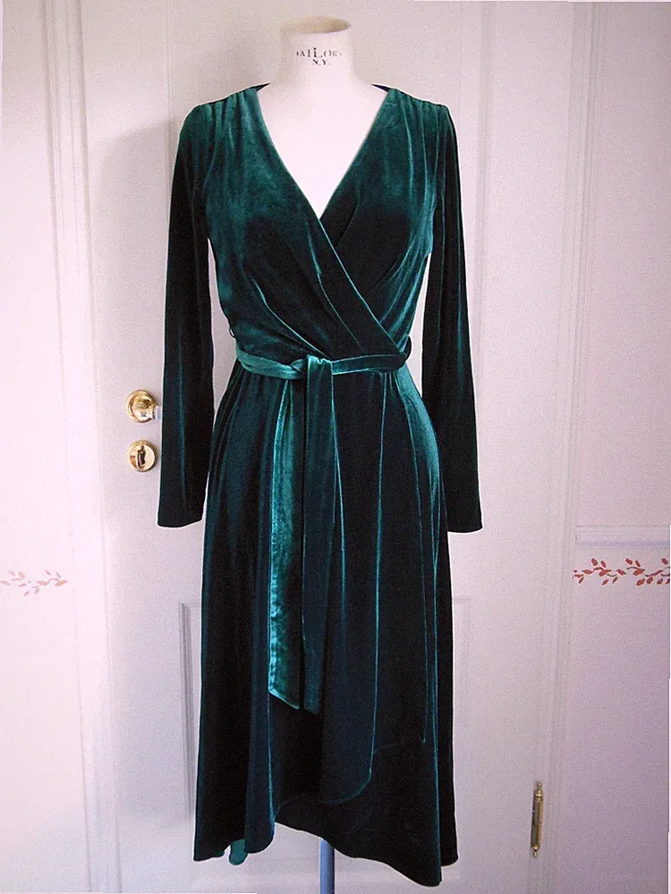 DKNY Kleid Samtkleid Etuikleid Cocktailkleid Velours Samt-Wickel Optik Grün 40