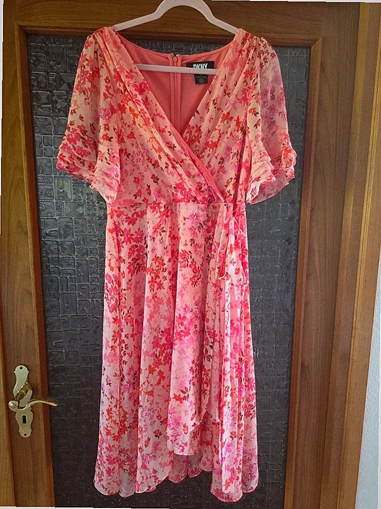 DKNY MIDI KLEID ROSA FLORAL FLIESSEND BINDEGÜRTEL 100% Polyester NEU Gr. 42