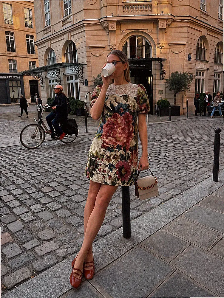 Dolce & Gabbana FW2012 Floral Tapestry Print Baroque Lace Silk Shift Dress IT42