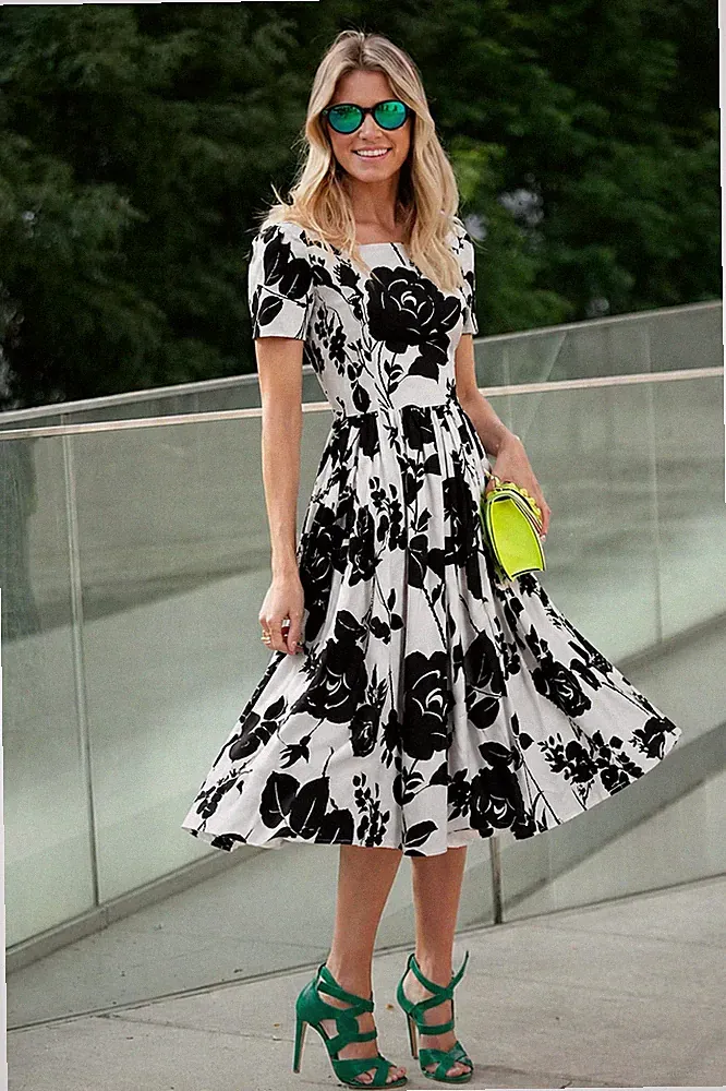 Dolce & Gabbana FW2015 Midikleid Blumen Schwarz Rosen Print Weiß Baumwolle IT42