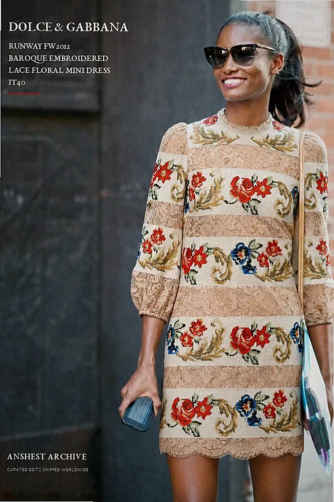 Dolce & Gabbana Runway FW2012 Baroque Embroidered Lace Floral Mini Dress IT40