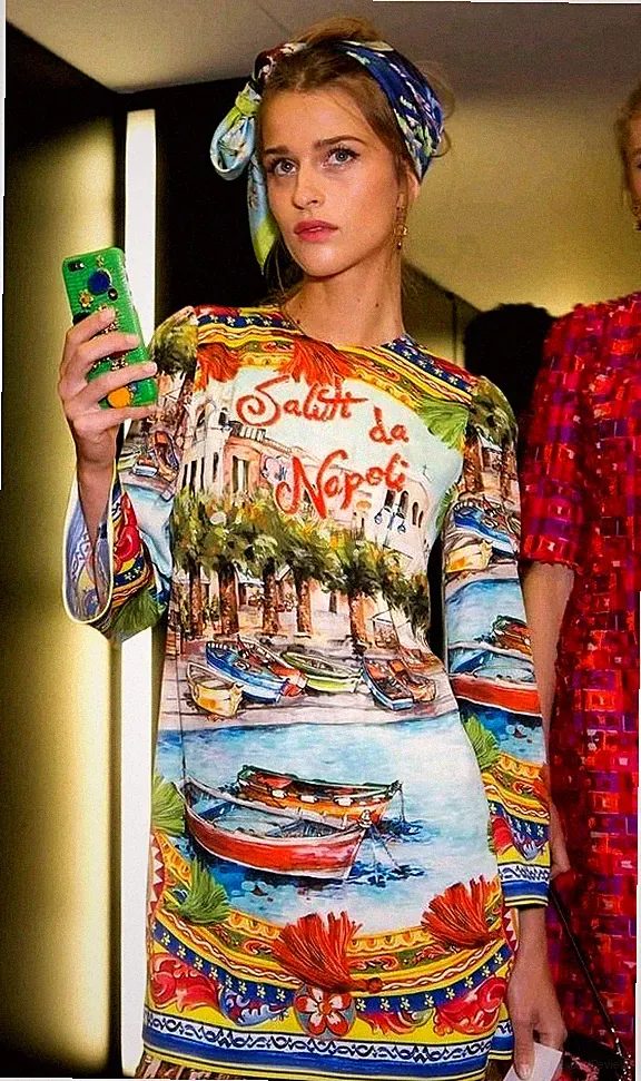 Dolce & Gabbana Runway SS2016 Napoli Embroidered Silk A-Line Designer Dress IT38