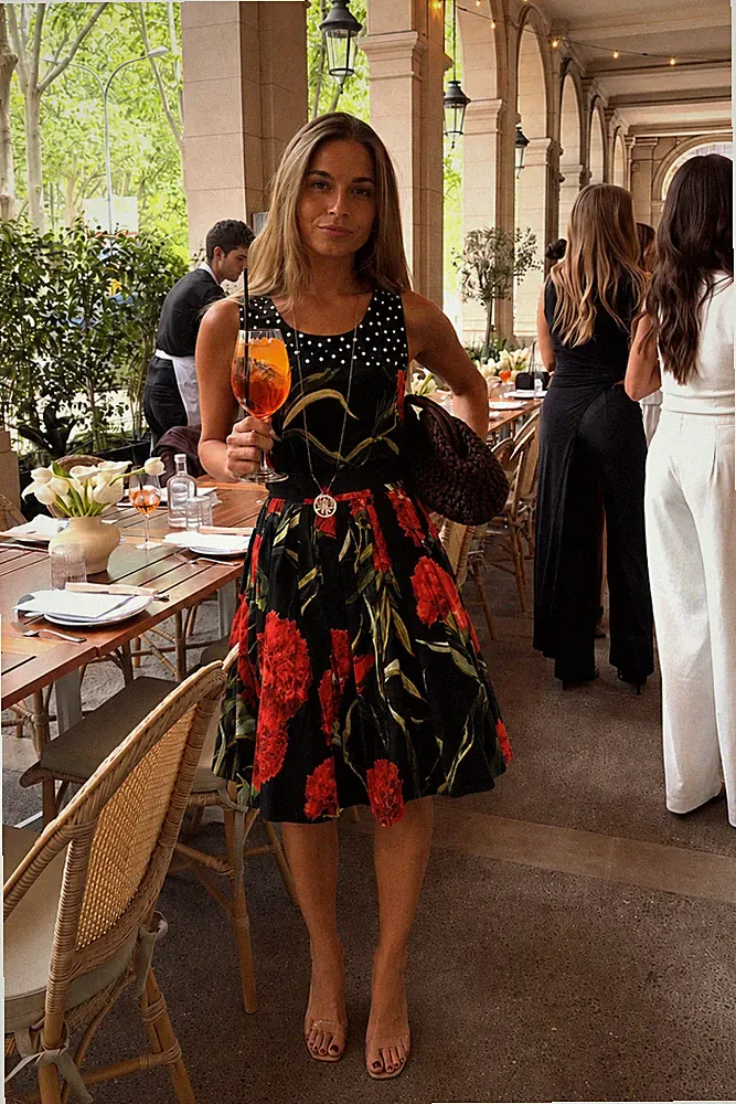 Dolce & Gabbana Set Top und ausgestellter Rock Blumen Nelken Print...