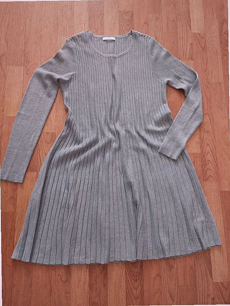 Edc Esprit Damen Kleid L Strickkleid A-Linie Plisseefalten 42-44 hell grau neu