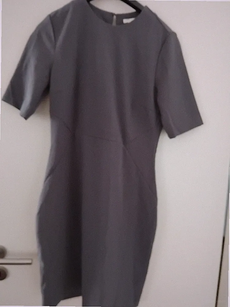 Edles Etuikleid Rückenfrei H&M Gr. 42
