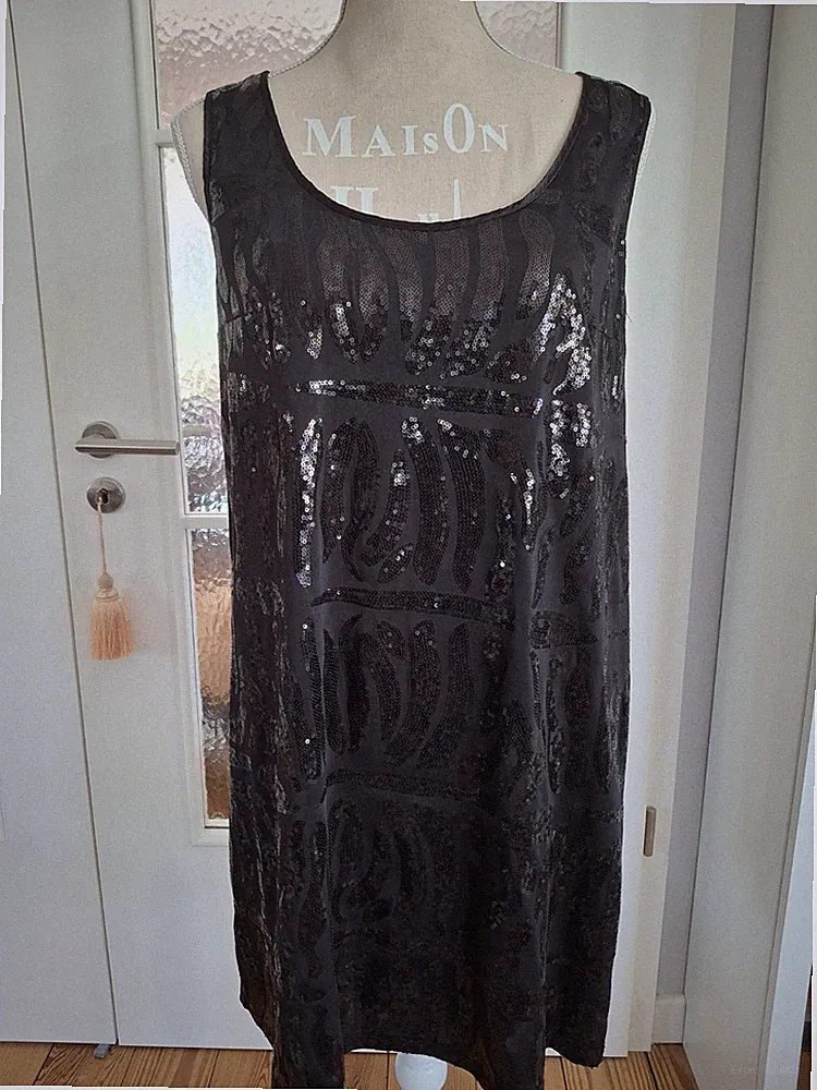 Edles, glitzerndes Cocktailkleid