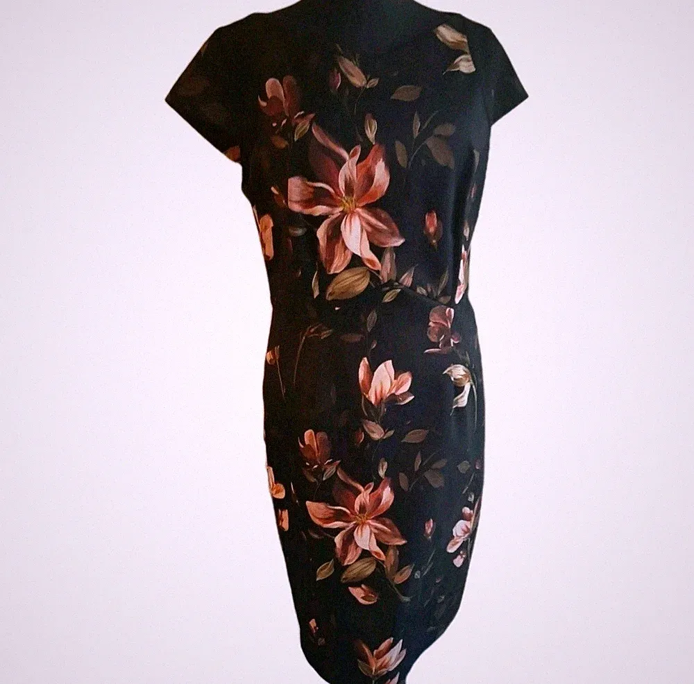 edles neues Etui-Kleid Phase Eight