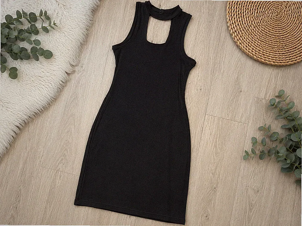 🌷Elegantes Damen Midikleid Gr. M – Schwarz – Stretch – Cut-Out Ausschnitt