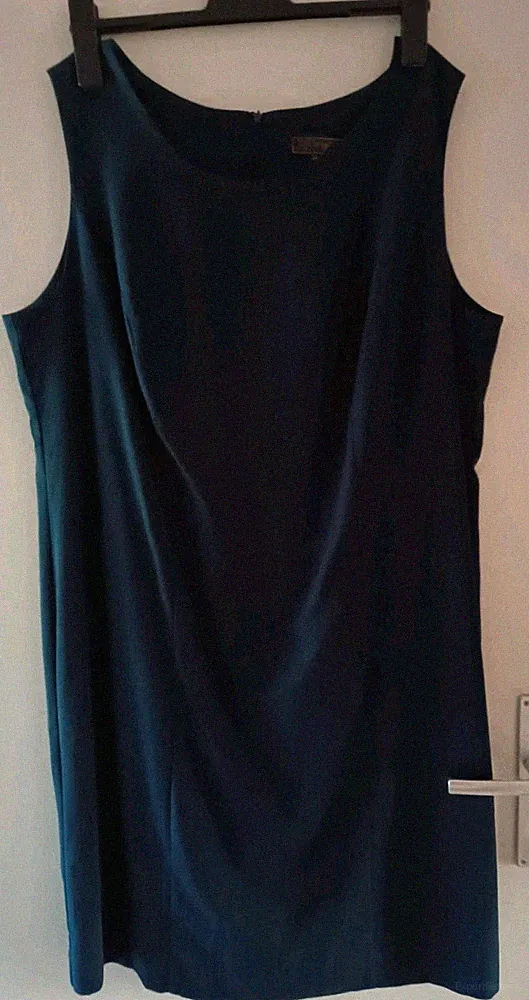 Elegantes Etuikleid Größe 50 Blau