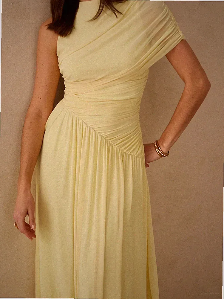 Elegantes hellgelbes Maxikleid für Hochzeitsgäste