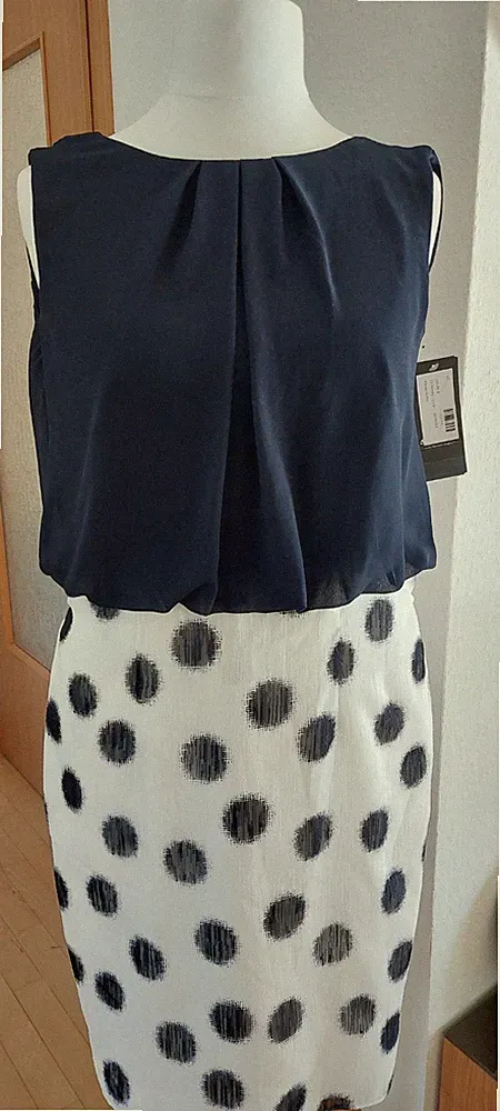 Elegantes Kleid Größe 42 Blau/ Weiß neu mit Etikett