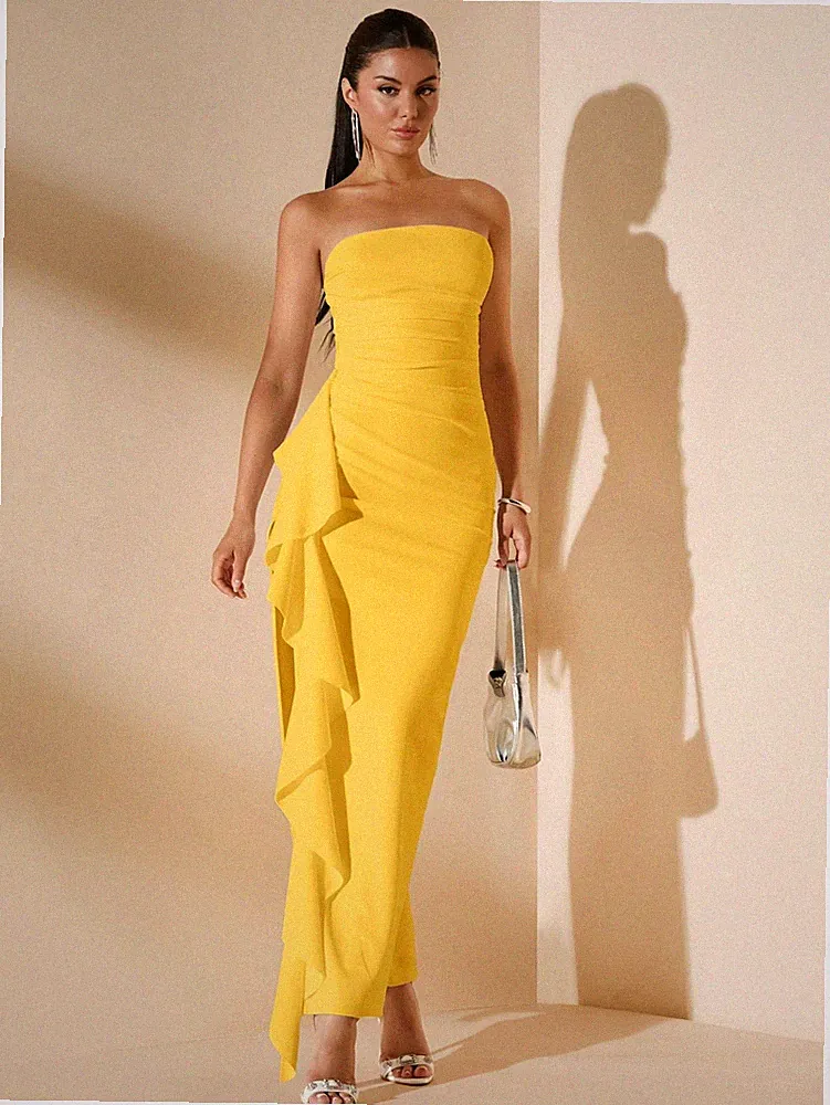 Elegantes langes Damenkleid in Babyblau für Hochzeitsgäste