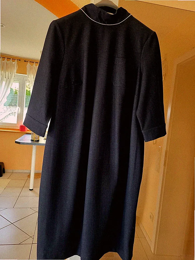 Elegantes MADELEINE Kleid Größe 48 NEU mit Etikett Schwarz