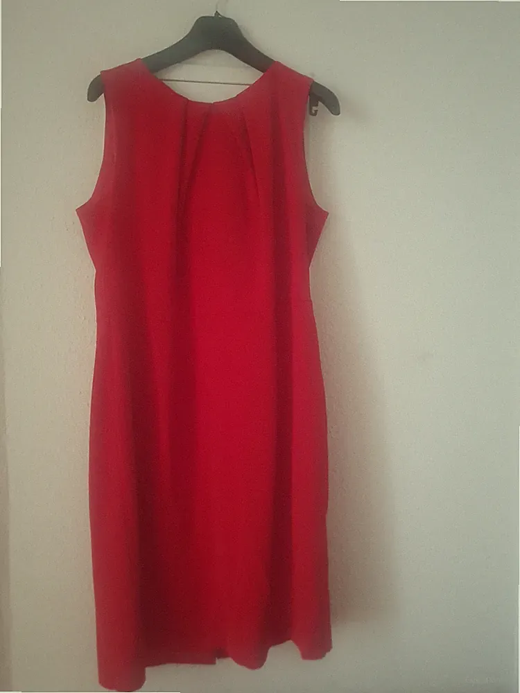 elegantes, rotes Etuikleid von Heine Gr.48 mit Gehschlitz