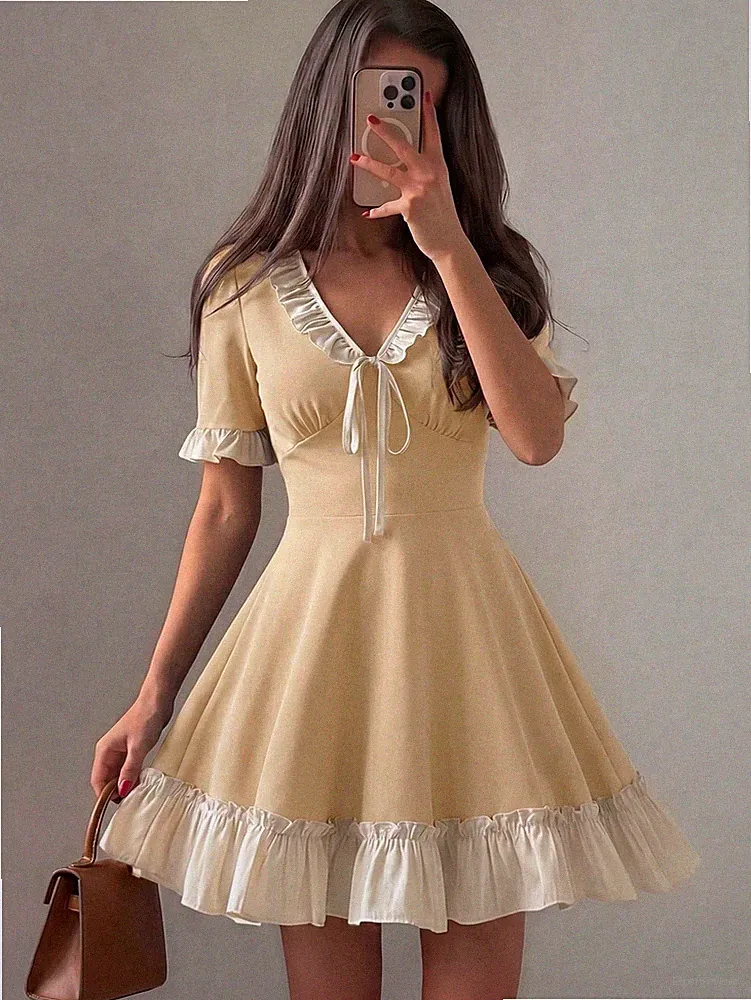 Elegantes schwarzes A Linien Kleid mit Rüschen für Damen