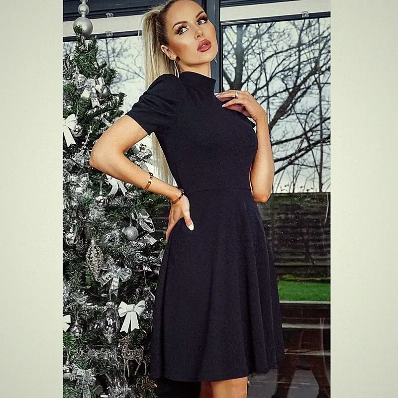 Elegantes Skaterkleid mit kurzen Puffärmeln Schwarz #MK2966