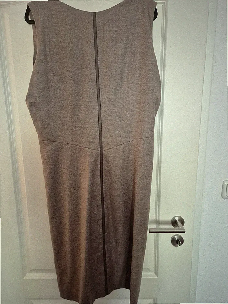 Escada Etuikleid Gr.44 taupe Lederbesatz (Imitat) Schurwolle Kaschmir