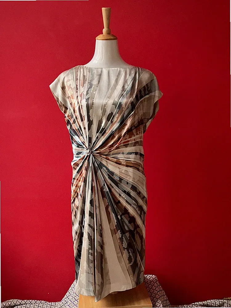 Escada Kleid 100% Seide Gr 38 NEU