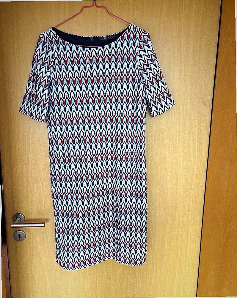 Esprit Damen Etuikleid Gr. S 36 Chevron knielang Kurzarm Kleid schick wie neu