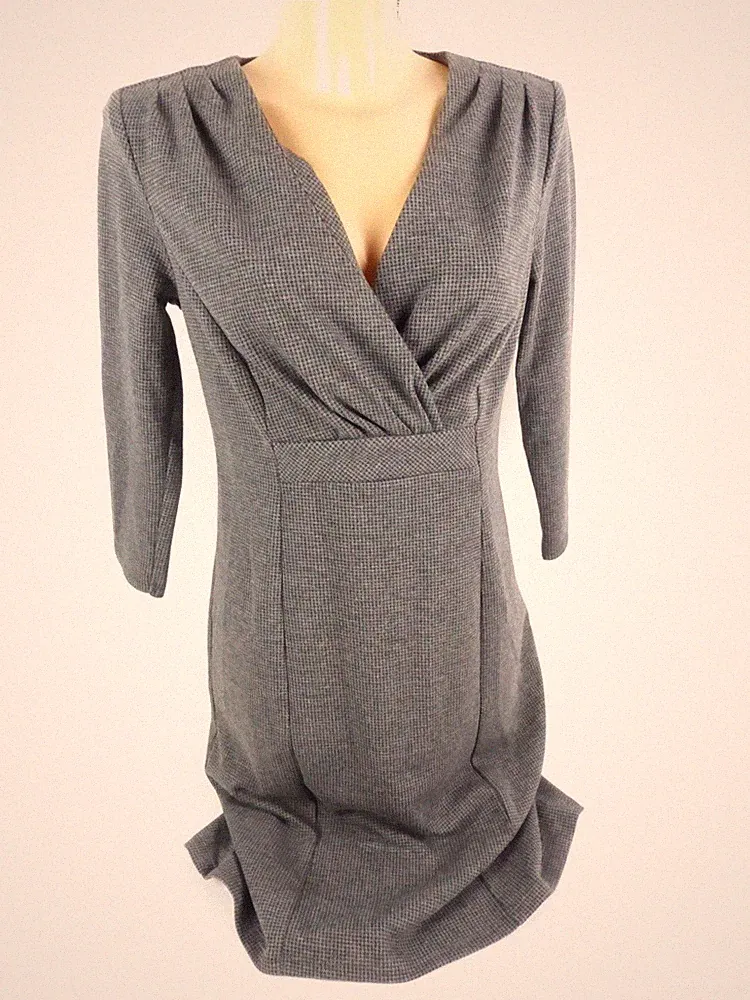 Esprit Damen Kleid Etuikleid 3/4 Arm V-Ausschnitt grau Hahnentritt Gr M (17303)